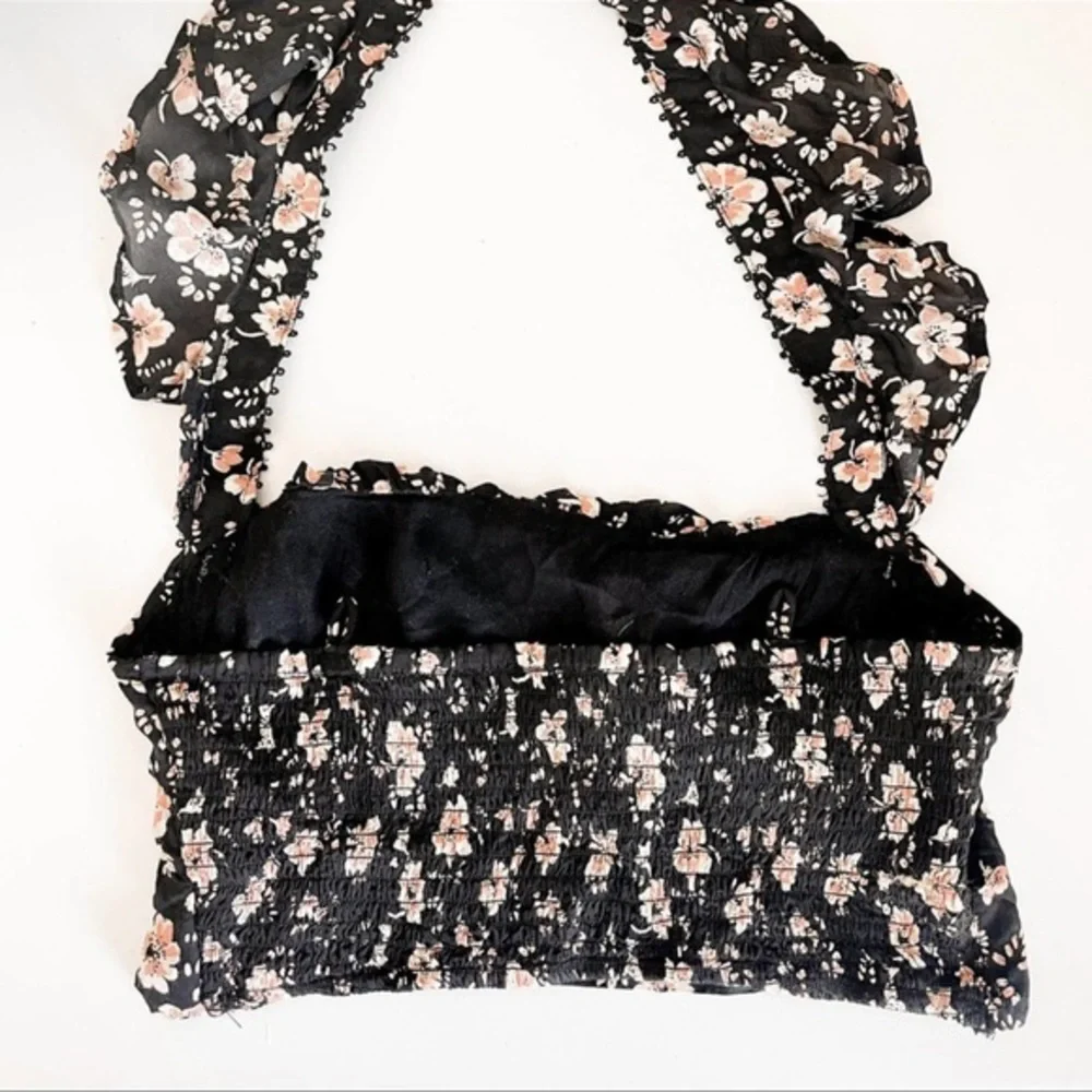 Free People Women’s Black Floral Ruffle Halter Cropped Top‎ Black Size 8